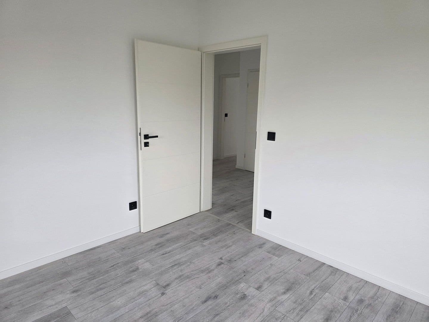 3 bedroom with open-plan kitchen flat to rent, 100 m², Obereisesheimerstraße 21, Heilbronn Neckargartach, Baden-Württemberg 3 bedroom with open-plan kitchen flat to rent, 100 m², Obereisesheimerstraße 21, Heilbronn Neckargartach, Baden-Württemberg