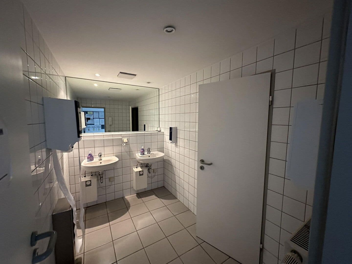 office to rent, 500 m², Graf-Zeppelin-Str 8, Köln, North Rhine-Westphalia office to rent, 500 m², Graf-Zeppelin-Str 8, Köln, North Rhine-Westphalia