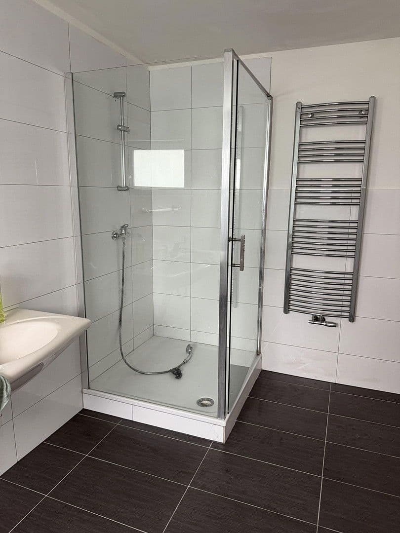 house for sale, 210 m², Gau-Bischofsheim, Rhineland-Palatinate house for sale, 210 m², Gau-Bischofsheim, Rhineland-Palatinate