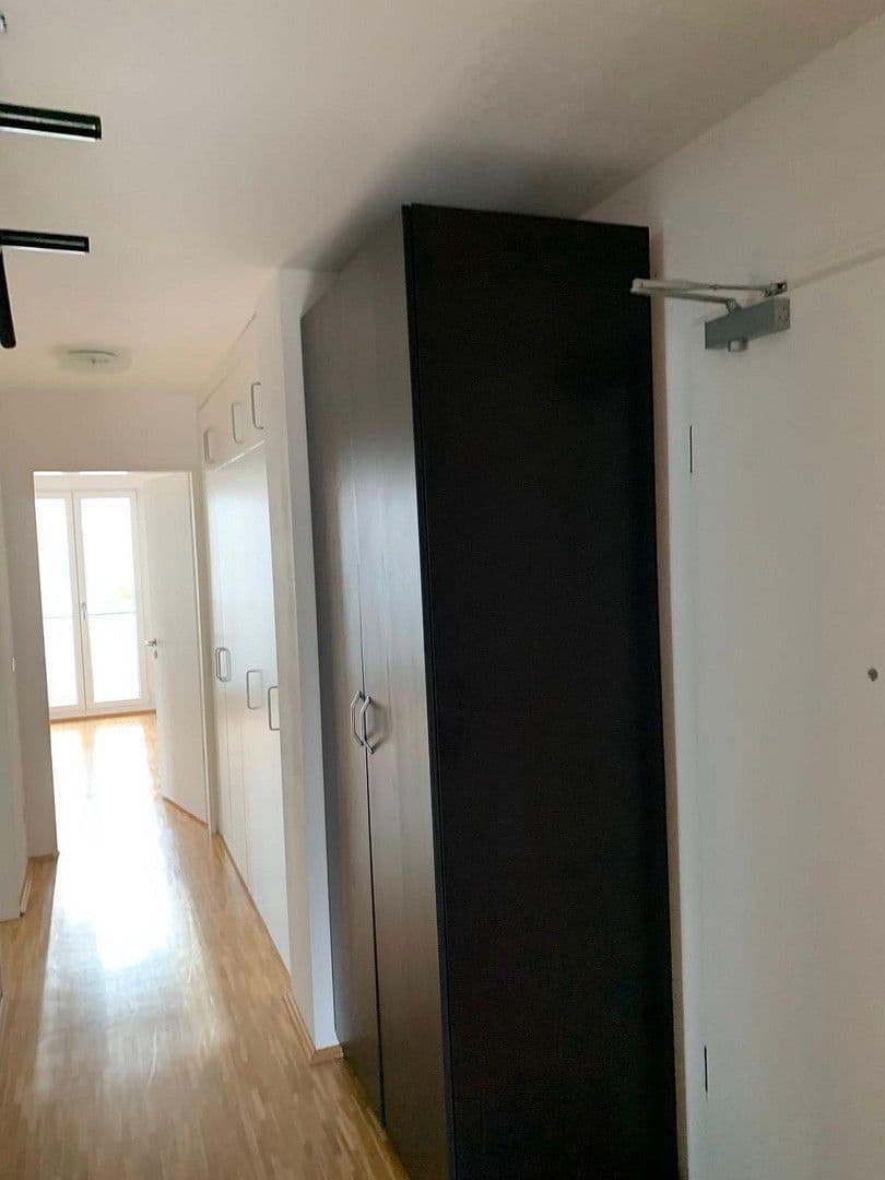 3 bedroom flat to rent, 100 m², Margit-Schramm-Straße 8,, München, Bavaria 3 bedroom flat to rent, 100 m², Margit-Schramm-Straße 8,, München, Bavaria