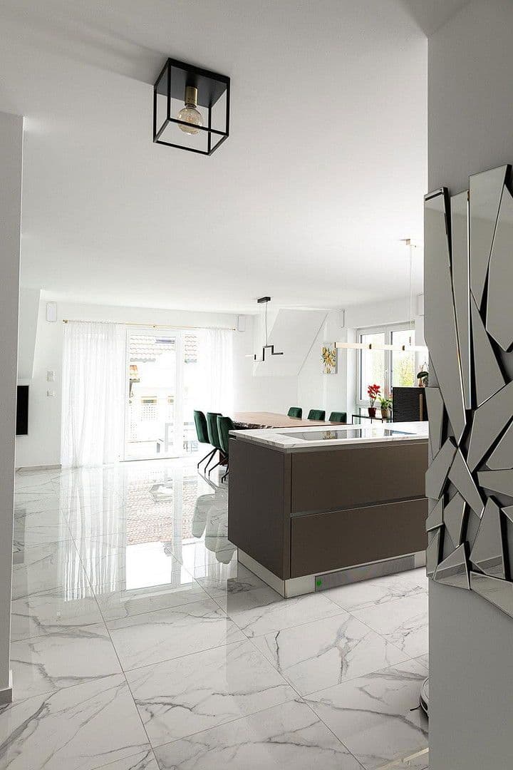 4 bedroom flat for sale, 105 m², Heilsbronn, Bavaria 4 bedroom flat for sale, 105 m², Heilsbronn, Bavaria