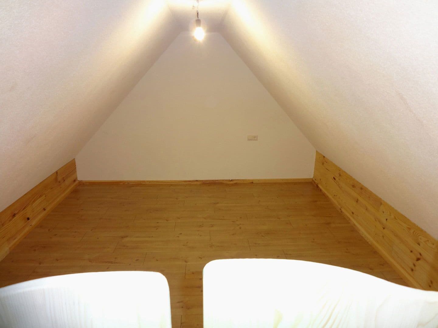 2 bedroom with open-plan kitchen flat to rent, 107 m², Loßburg, Baden-Württemberg 2 bedroom with open-plan kitchen flat to rent, 107 m², Loßburg, Baden-Württemberg