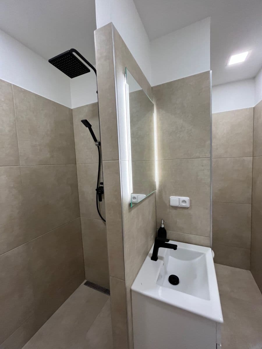 Studio flat to rent, 31 m², Brněnská, Plzeň, Plzeňský Region Studio flat to rent, 31 m², Brněnská, Plzeň, Plzeňský Region