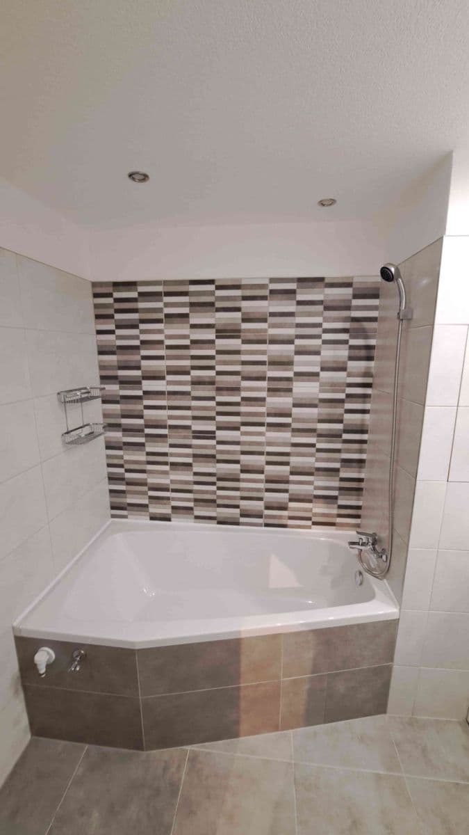 3 bedroom flat to rent, 75 m², Na Jílech, Česká Lípa, Liberecký Region 3 bedroom flat to rent, 75 m², Na Jílech, Česká Lípa, Liberecký Region