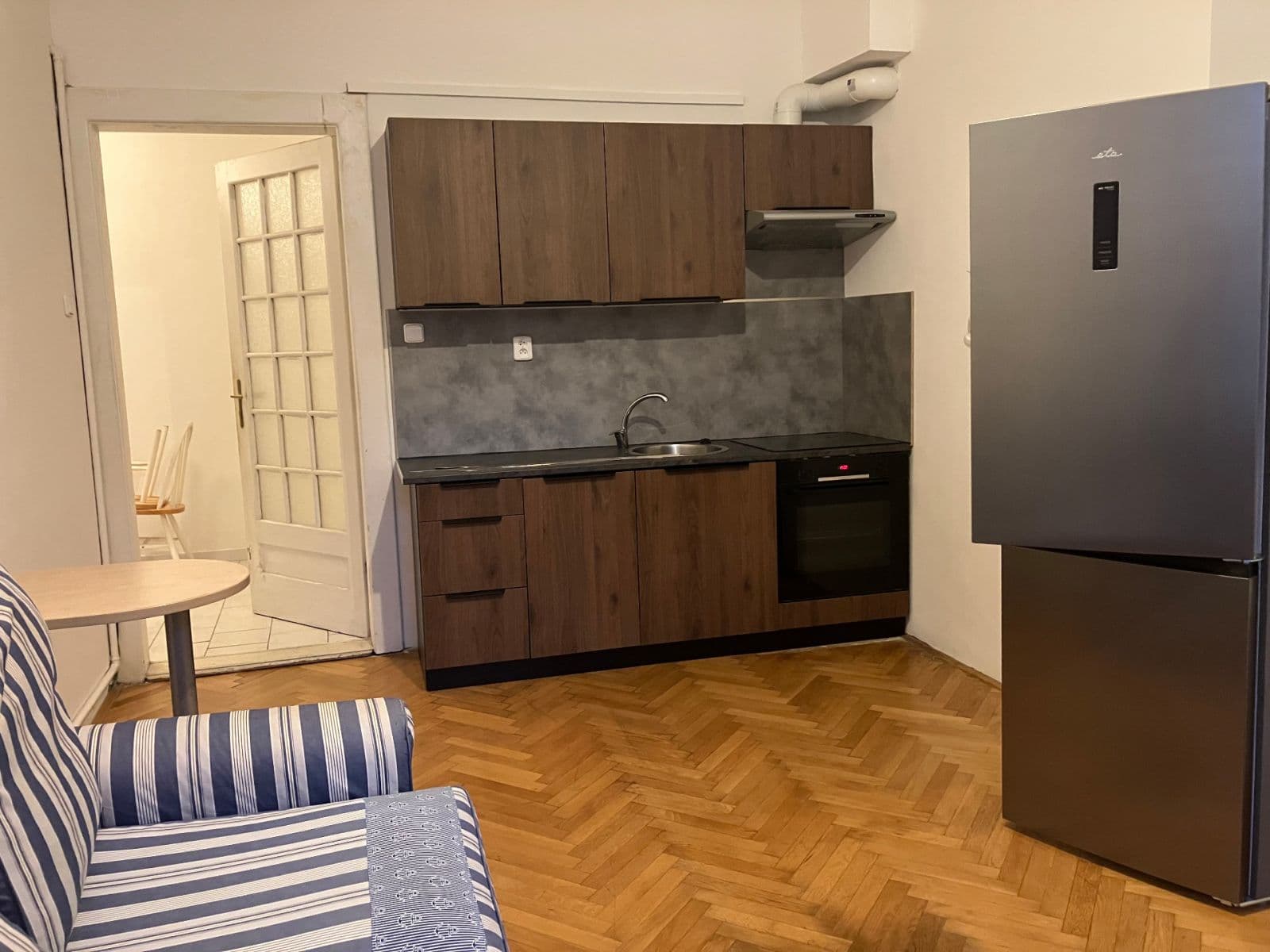 1 bedroom with open-plan kitchen flat to rent, 50 m², Čajkovského, Prague, Prague 1 bedroom with open-plan kitchen flat to rent, 50 m², Čajkovského, Prague, Prague