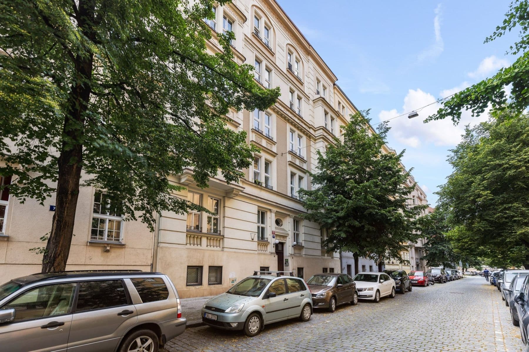2 bedroom with open-plan kitchen flat to rent, 104 m², dr. Zikmunda Wintra, Prague, Prague 2 bedroom with open-plan kitchen flat to rent, 104 m², dr. Zikmunda Wintra, Prague, Prague