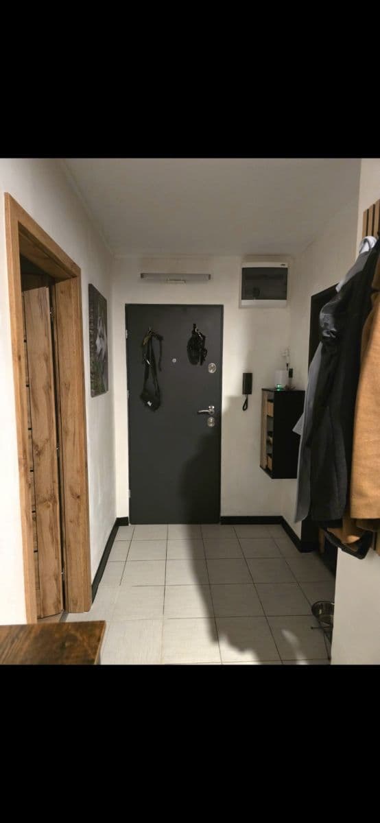 2 bedroom with open-plan kitchen flat for sale, 72 m², 5. května, Dobroměřice, Ústecký Region 2 bedroom with open-plan kitchen flat for sale, 72 m², 5. května, Dobroměřice, Ústecký Region