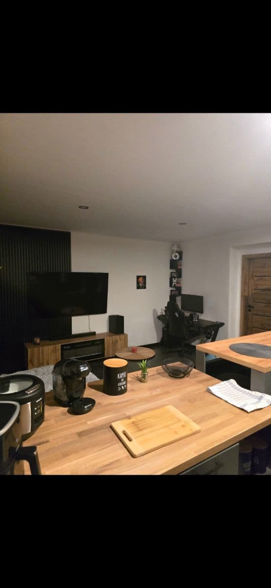 2 bedroom with open-plan kitchen flat for sale, 72 m², 5. května, Dobroměřice, Ústecký Region 2 bedroom with open-plan kitchen flat for sale, 72 m², 5. května, Dobroměřice, Ústecký Region