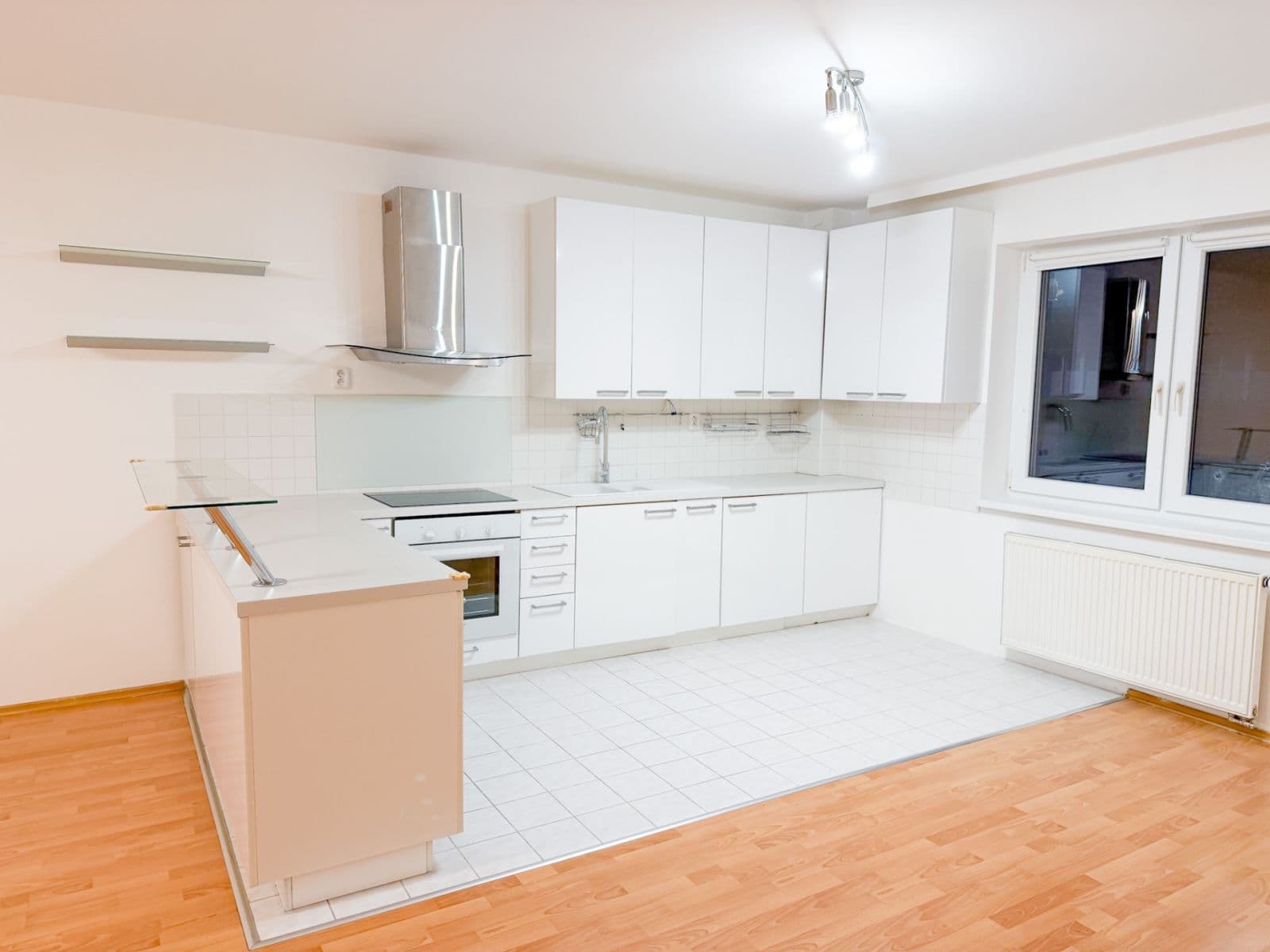 1 bedroom with open-plan kitchen flat to rent, 61 m², Ďáblická, Prague, Prague 1 bedroom with open-plan kitchen flat to rent, 61 m², Ďáblická, Prague, Prague