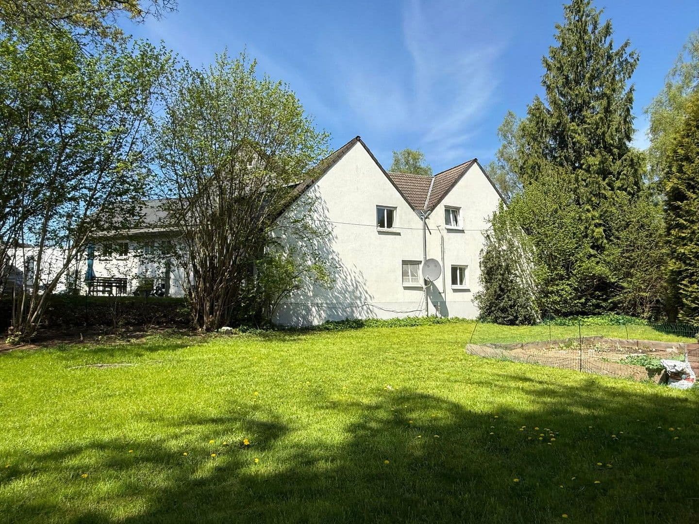 house for sale, 781 m², Kreuztal, North Rhine-Westphalia house for sale, 781 m², Kreuztal, North Rhine-Westphalia