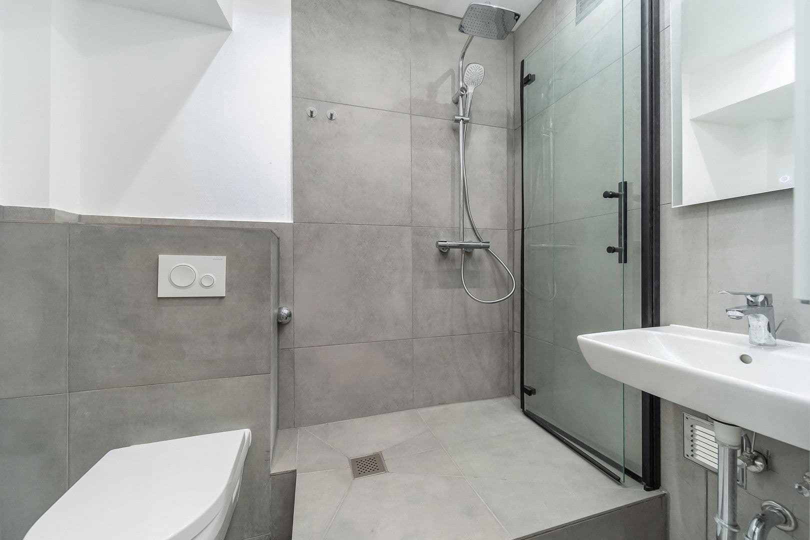 3 bedroom flat to rent, 45 m², Düsseldorf, North Rhine-Westphalia 3 bedroom flat to rent, 45 m², Düsseldorf, North Rhine-Westphalia