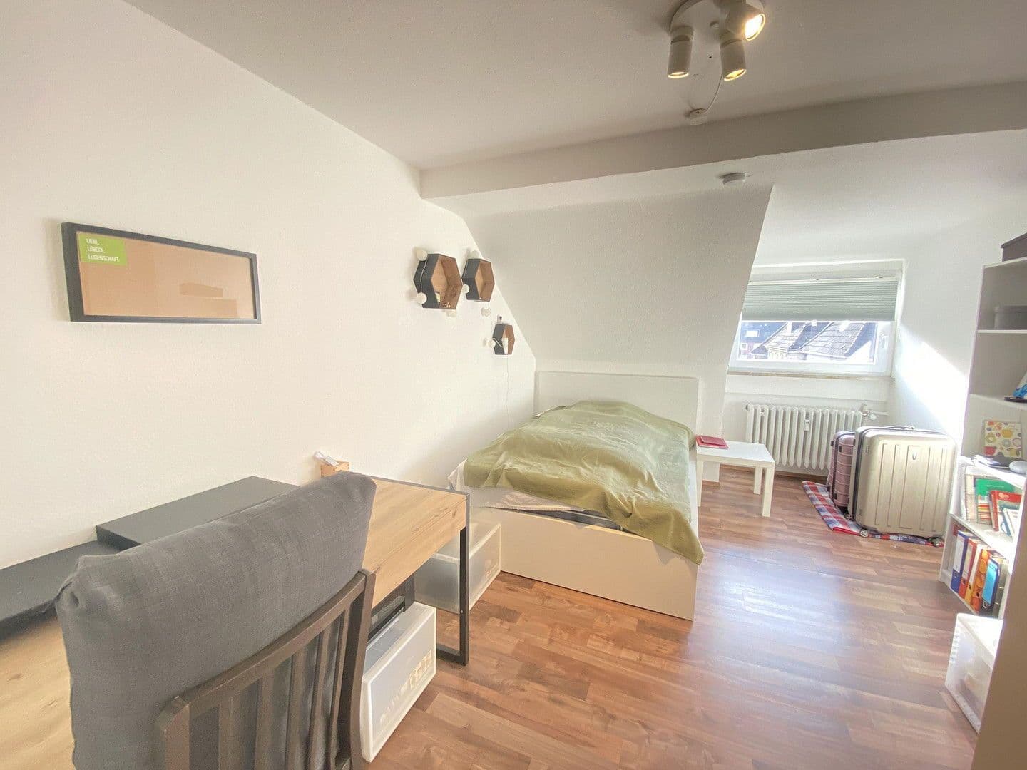 1 bedroom with open-plan kitchen flat to rent, 90 m², Essen, North Rhine-Westphalia 1 bedroom with open-plan kitchen flat to rent, 90 m², Essen, North Rhine-Westphalia