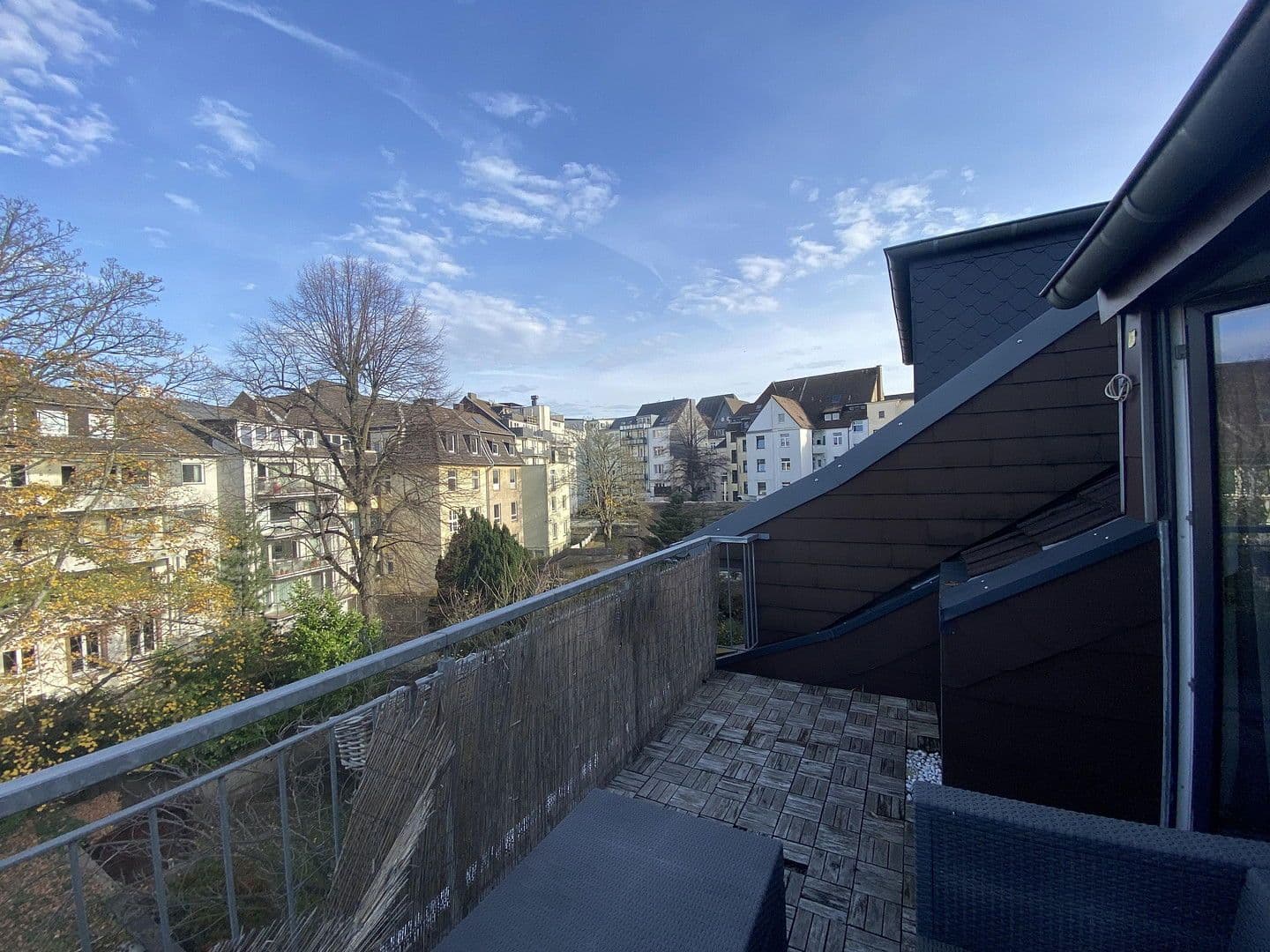 1 bedroom with open-plan kitchen flat to rent, 90 m², Essen, North Rhine-Westphalia 1 bedroom with open-plan kitchen flat to rent, 90 m², Essen, North Rhine-Westphalia