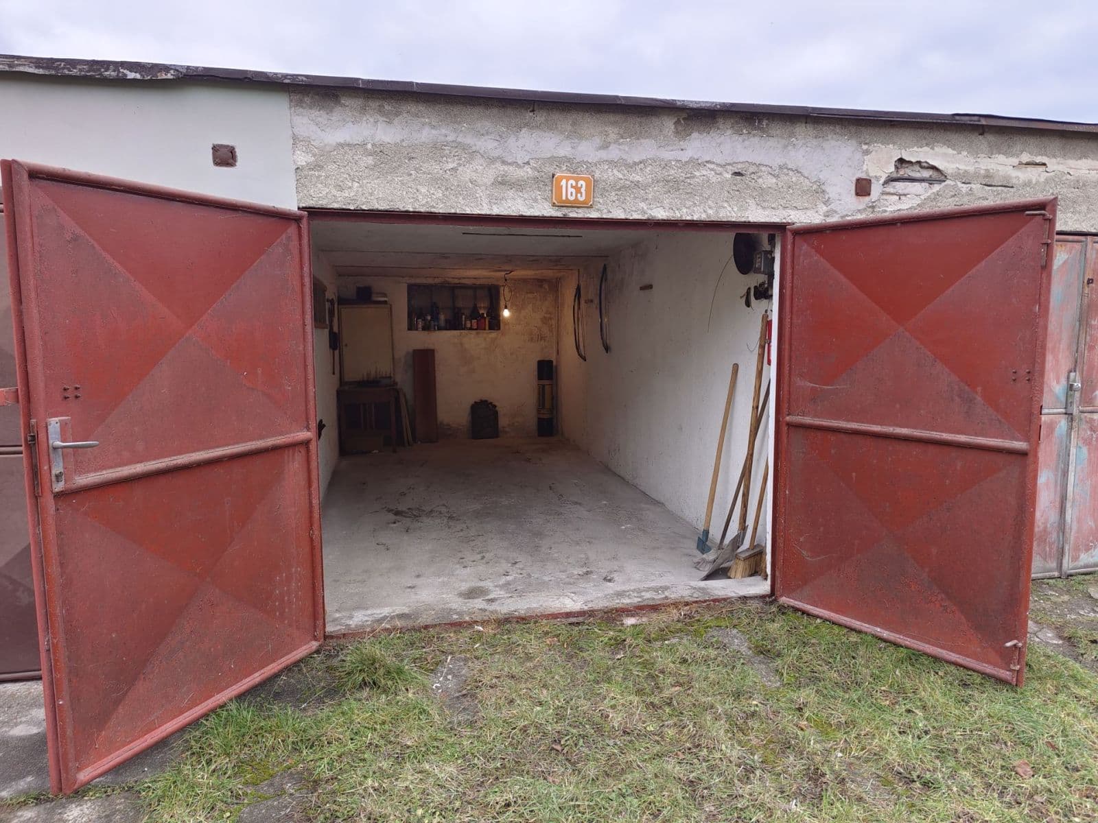 garage to rent, 20 m², Kladno, Středočeský Region garage to rent, 20 m², Kladno, Středočeský Region