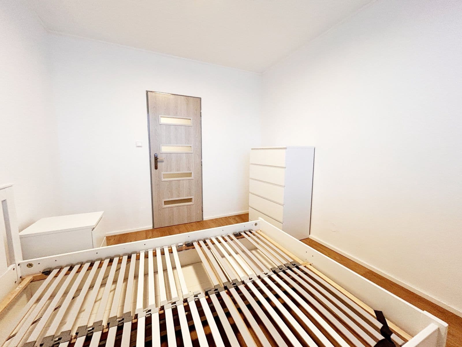 2 bedroom with open-plan kitchen flat to rent, 68 m², Děčínská, Kladno, Středočeský Region 2 bedroom with open-plan kitchen flat to rent, 68 m², Děčínská, Kladno, Středočeský Region