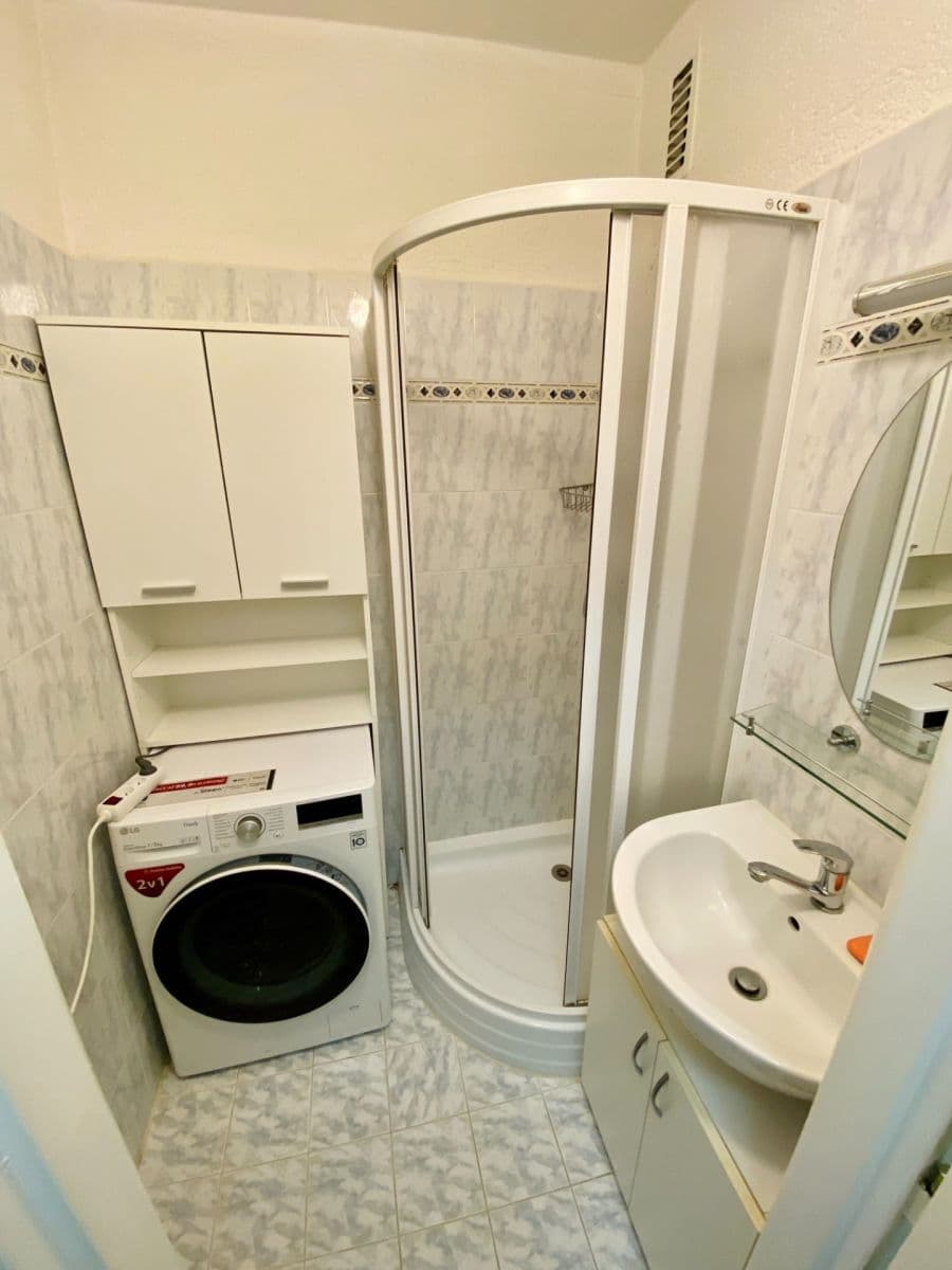 2 bedroom flat to rent, 52 m², Březohorská, Příbram, Středočeský Region 2 bedroom flat to rent, 52 m², Březohorská, Příbram, Středočeský Region