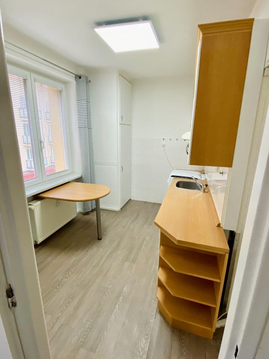 2 bedroom flat to rent, 52 m², Březohorská, Příbram, Středočeský Region 2 bedroom flat to rent, 52 m², Březohorská, Příbram, Středočeský Region