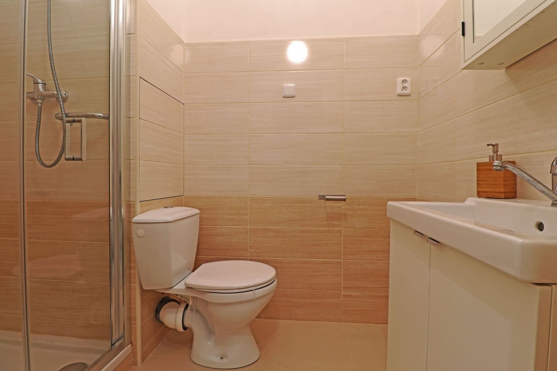 1 bedroom with open-plan kitchen flat to rent, 44 m², Argentinská, Prague, Prague 1 bedroom with open-plan kitchen flat to rent, 44 m², Argentinská, Prague, Prague