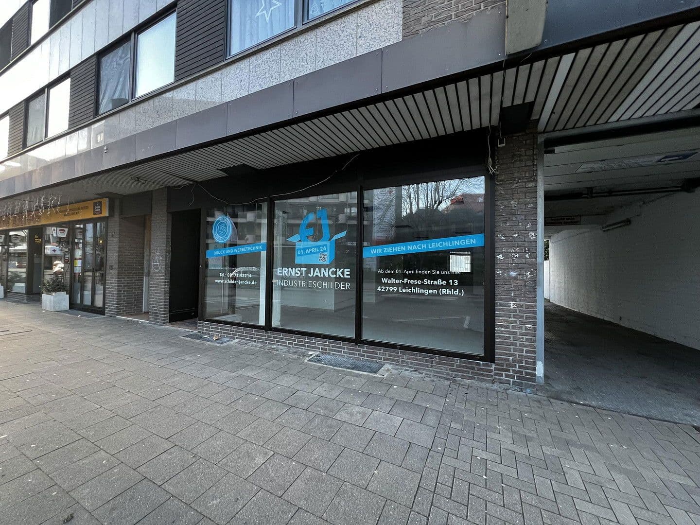 office to rent, 1,000 m², Leverkusen, North Rhine-Westphalia office to rent, 1,000 m², Leverkusen, North Rhine-Westphalia
