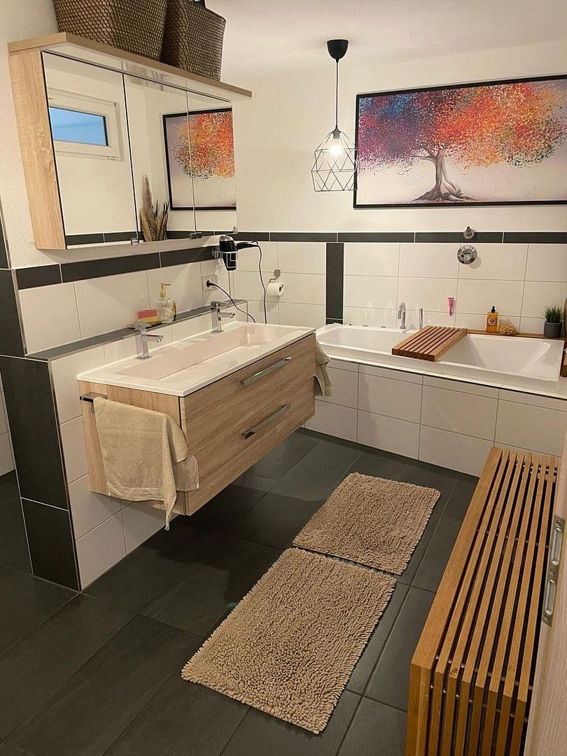 2 bedroom with open-plan kitchen flat for sale, 168 m², Rattelsdorf, Bavaria 2 bedroom with open-plan kitchen flat for sale, 168 m², Rattelsdorf, Bavaria