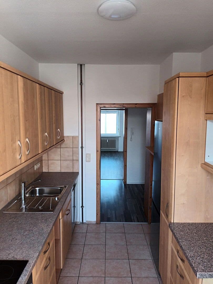 3 bedroom flat to rent, 75 m², Frankfurt am Main, Hesse 3 bedroom flat to rent, 75 m², Frankfurt am Main, Hesse