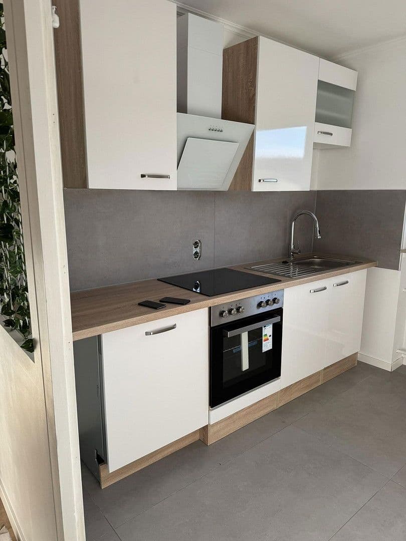 3 bedroom flat to rent, 88 m², Fontanestr. 5, Lüdenscheid, North Rhine-Westphalia 3 bedroom flat to rent, 88 m², Fontanestr. 5, Lüdenscheid, North Rhine-Westphalia