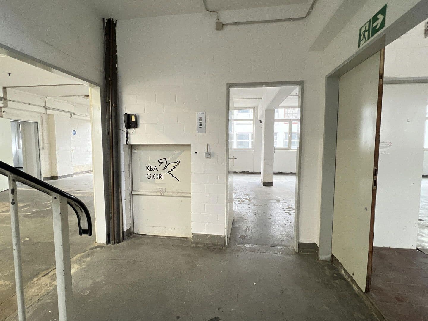 non-residential property to rent, 1,000 m², Leverkusen, North Rhine-Westphalia non-residential property to rent, 1,000 m², Leverkusen, North Rhine-Westphalia