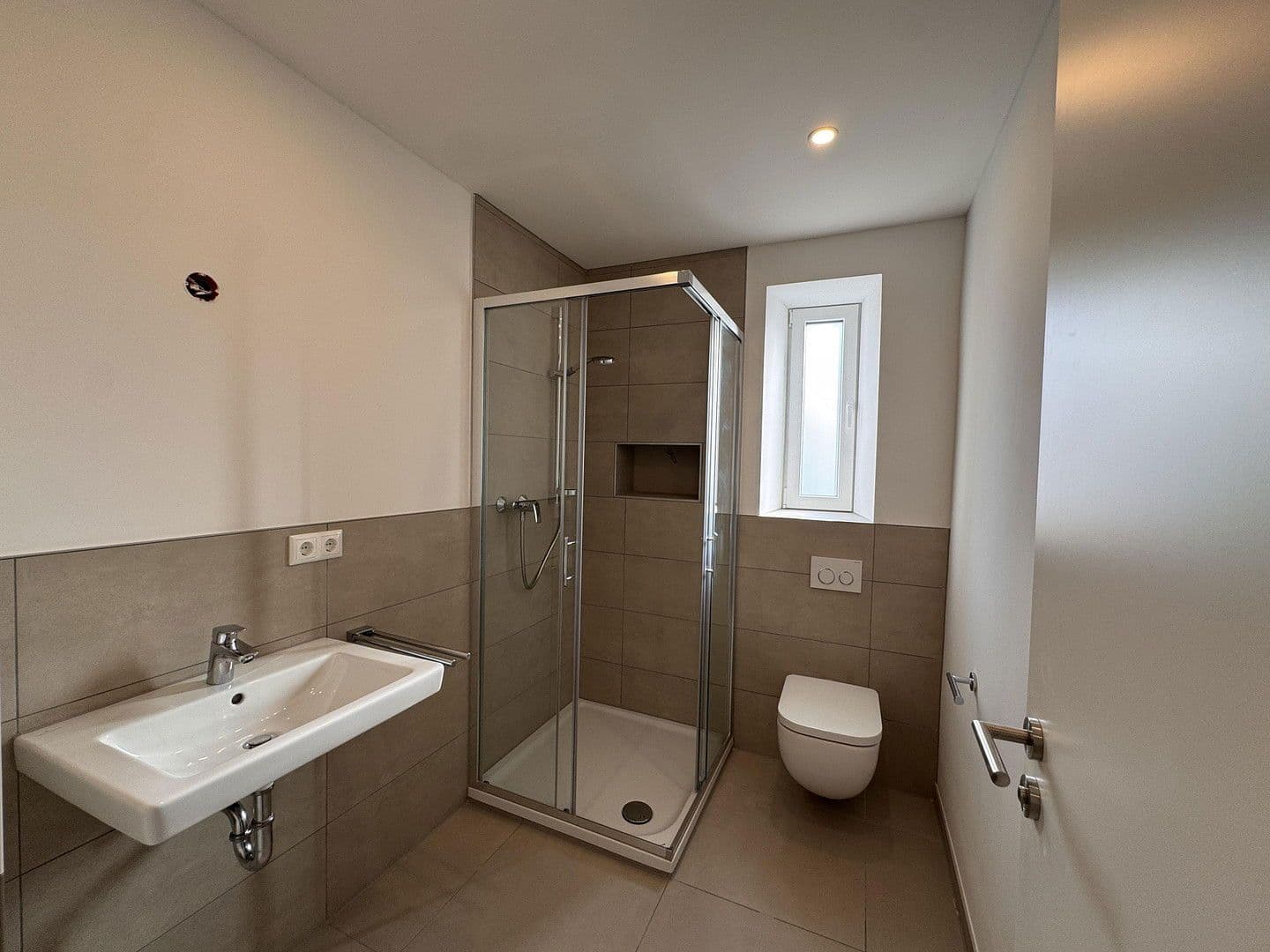 1 bedroom with open-plan kitchen flat to rent, 50 m², Miltenbergstraße 18, Augsburg, Bavaria 1 bedroom with open-plan kitchen flat to rent, 50 m², Miltenbergstraße 18, Augsburg, Bavaria