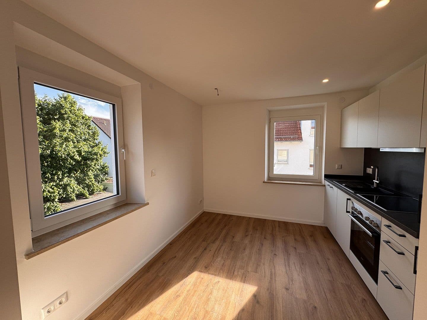 1 bedroom with open-plan kitchen flat to rent, 50 m², Miltenbergstraße 18, Augsburg, Bavaria 1 bedroom with open-plan kitchen flat to rent, 50 m², Miltenbergstraße 18, Augsburg, Bavaria