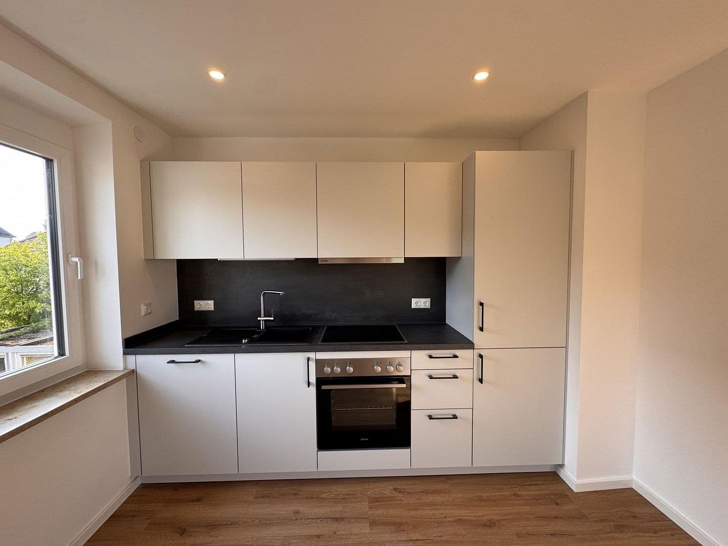 1 bedroom with open-plan kitchen flat to rent, 50 m², Miltenbergstraße 18, Augsburg, Bavaria 1 bedroom with open-plan kitchen flat to rent, 50 m², Miltenbergstraße 18, Augsburg, Bavaria