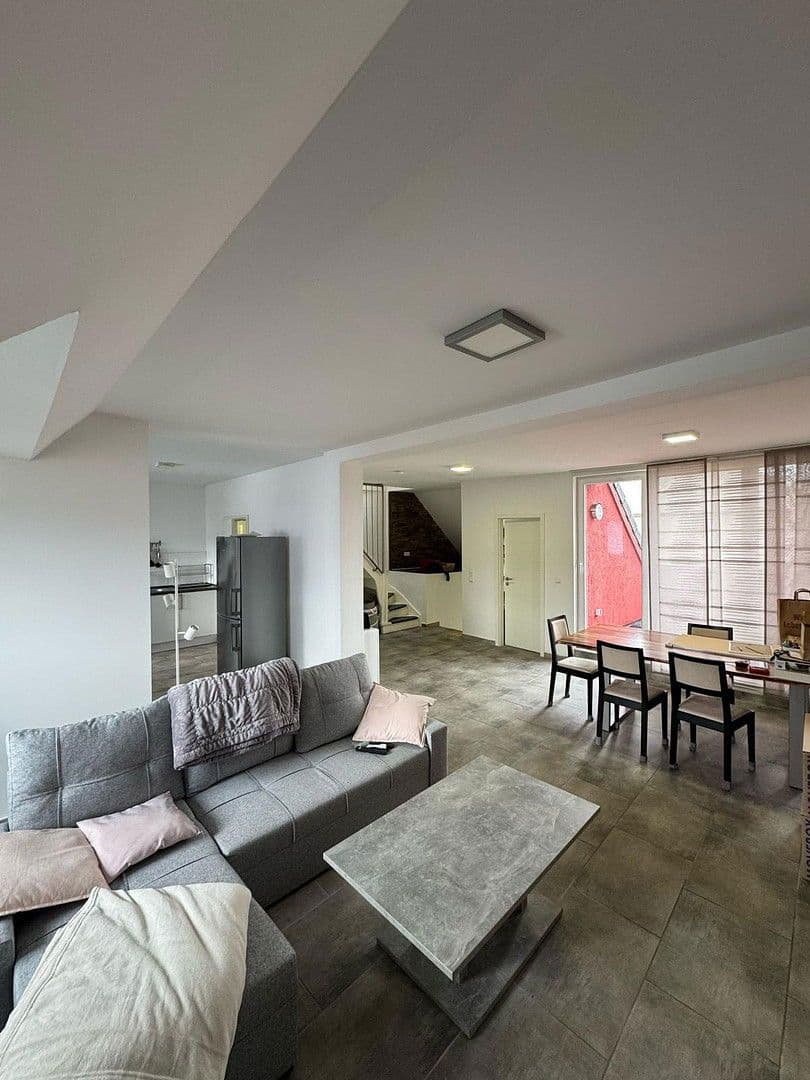 4 bedroom flat to rent, 135 m², Ottostr. 69, Wuppertal, North Rhine-Westphalia 4 bedroom flat to rent, 135 m², Ottostr. 69, Wuppertal, North Rhine-Westphalia