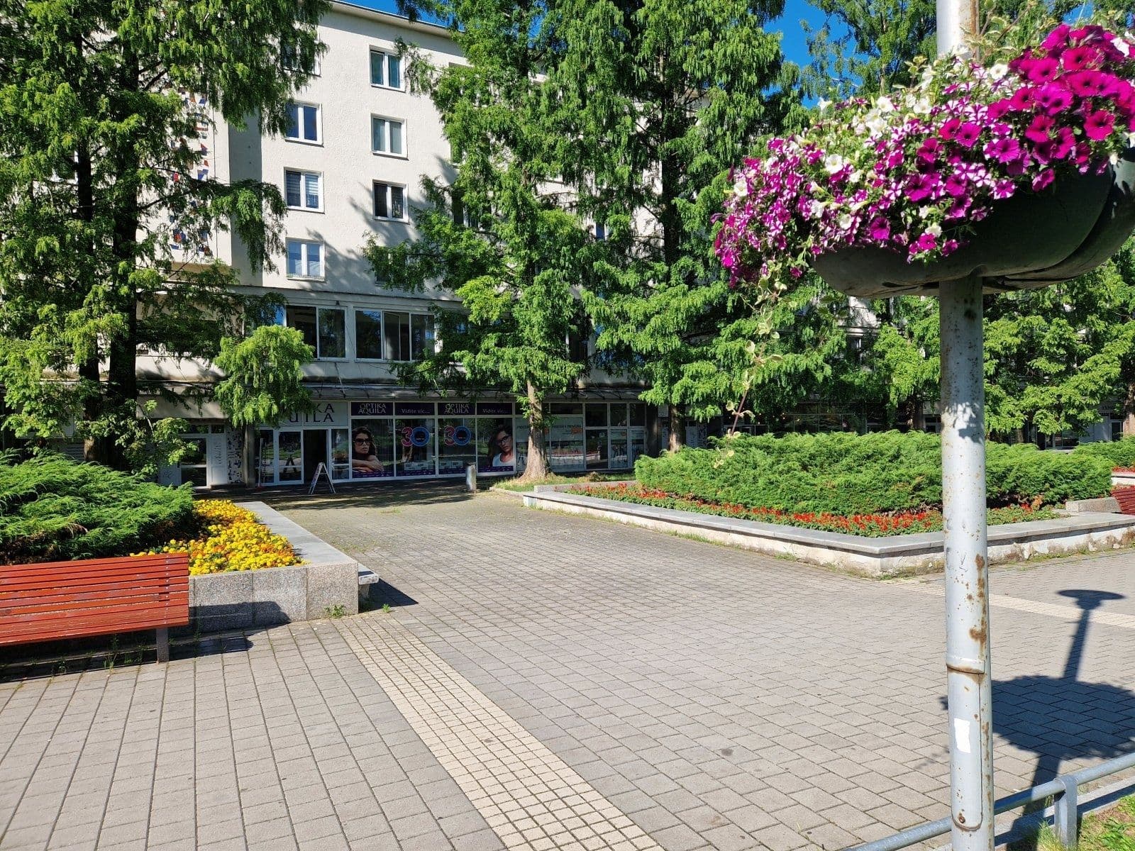 non-residential property to rent, 66 m², nám. Republiky, Havířov, Moravskoslezský Region non-residential property to rent, 66 m², nám. Republiky, Havířov, Moravskoslezský Region