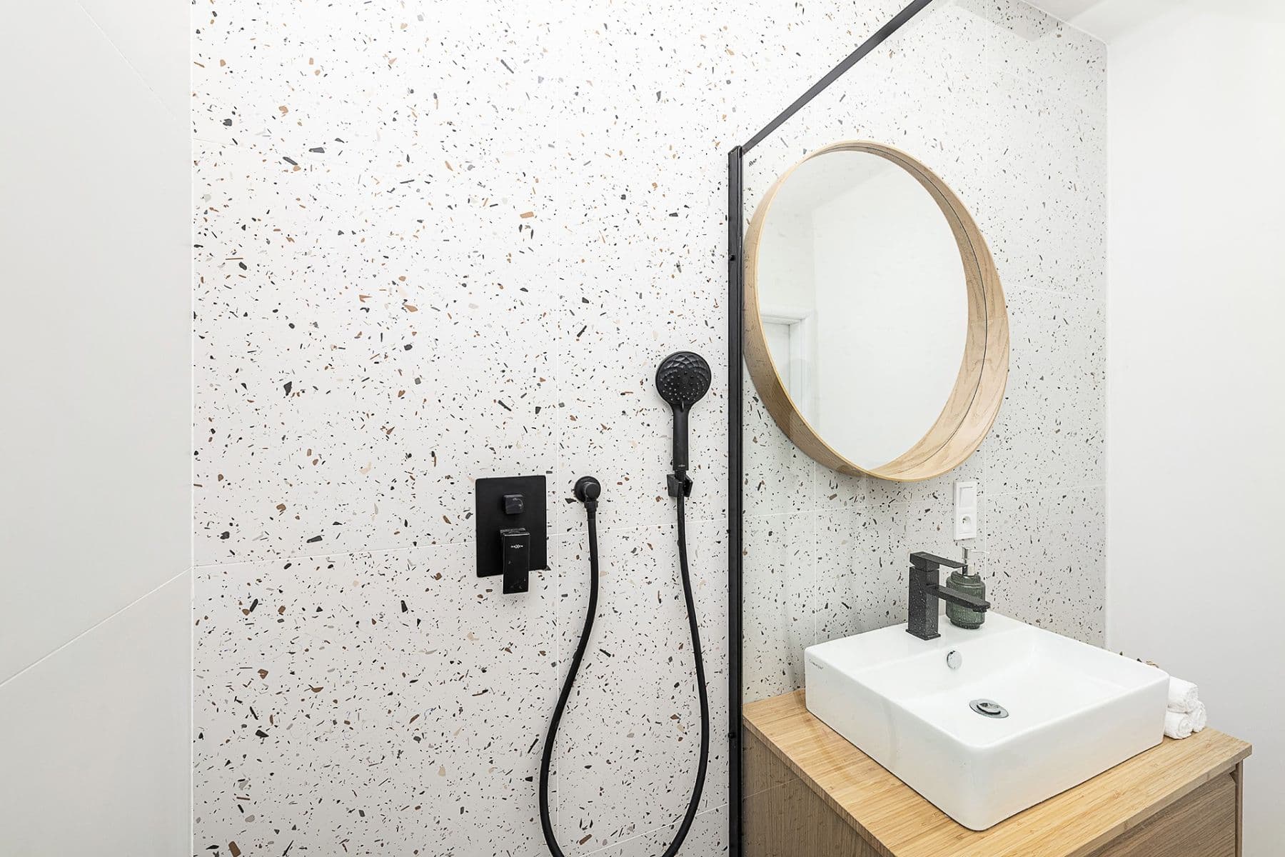 2 bedroom with open-plan kitchen flat for sale, 54 m², Zvánovická, Prague, Prague 2 bedroom with open-plan kitchen flat for sale, 54 m², Zvánovická, Prague, Prague