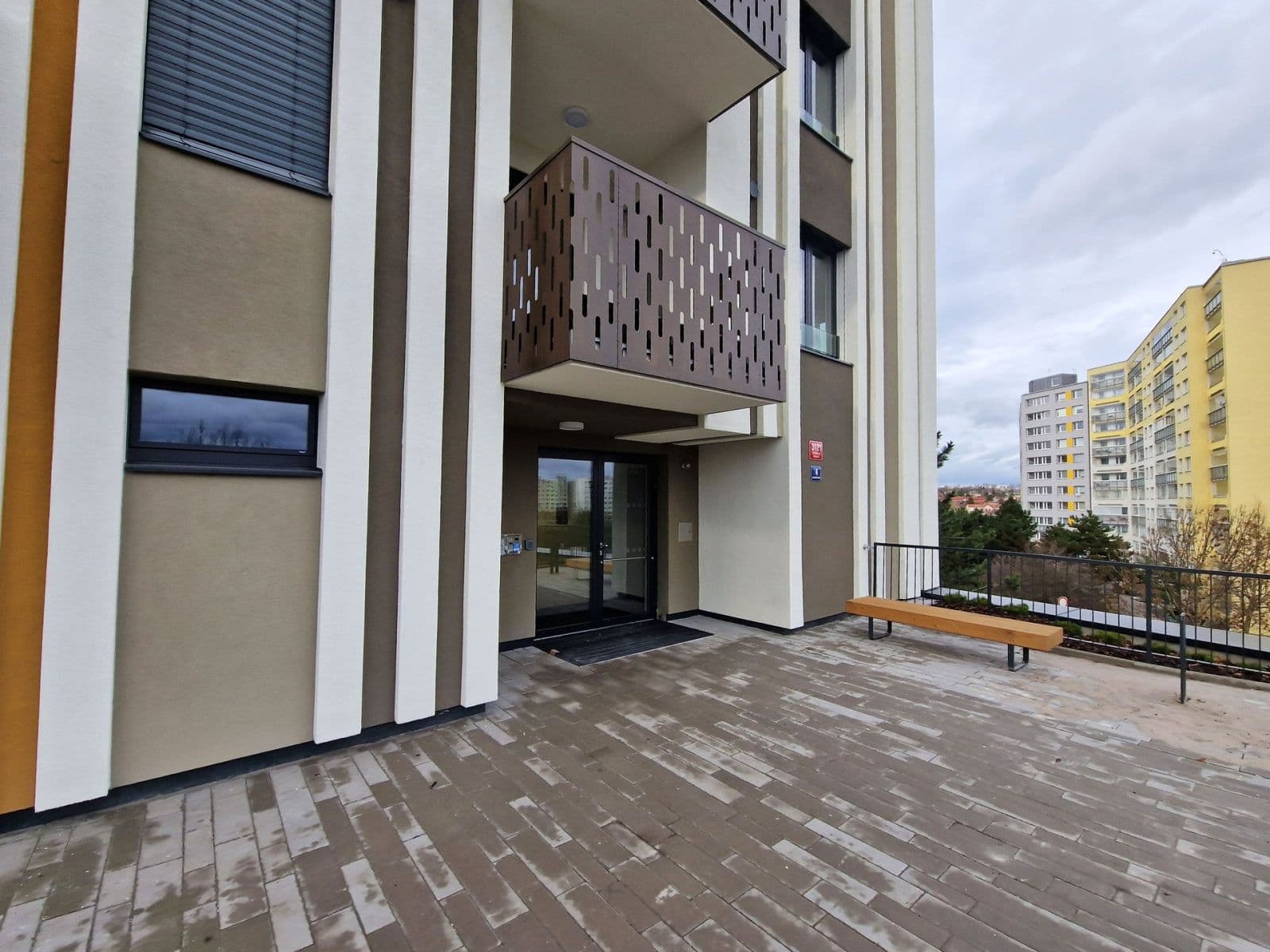 1 bedroom with open-plan kitchen flat to rent, 72 m², Mukařovského, Prague, Prague 1 bedroom with open-plan kitchen flat to rent, 72 m², Mukařovského, Prague, Prague