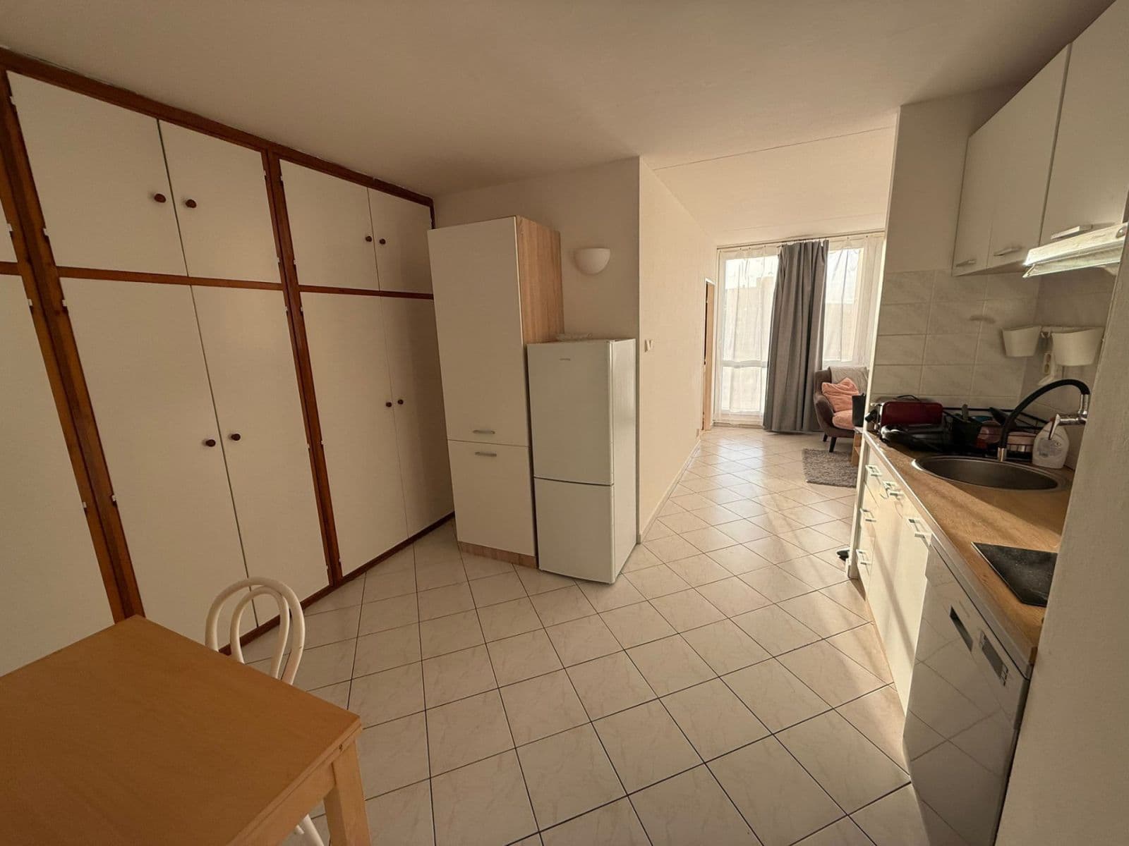 1 bedroom with open-plan kitchen flat to rent, 42 m², Nekvasilova, Prague, Prague 1 bedroom with open-plan kitchen flat to rent, 42 m², Nekvasilova, Prague, Prague