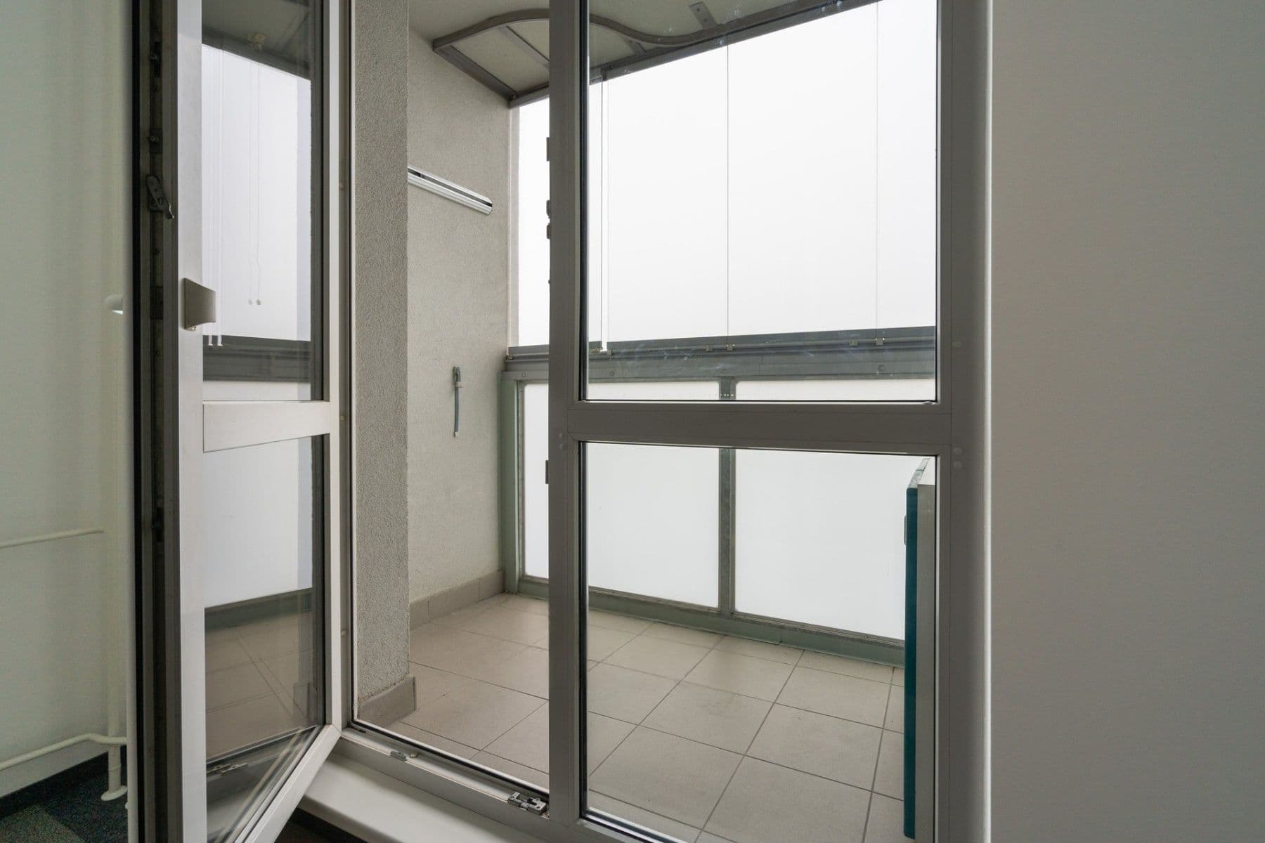 2 bedroom with open-plan kitchen flat to rent, 65 m², Levského, Prague, Prague 2 bedroom with open-plan kitchen flat to rent, 65 m², Levského, Prague, Prague