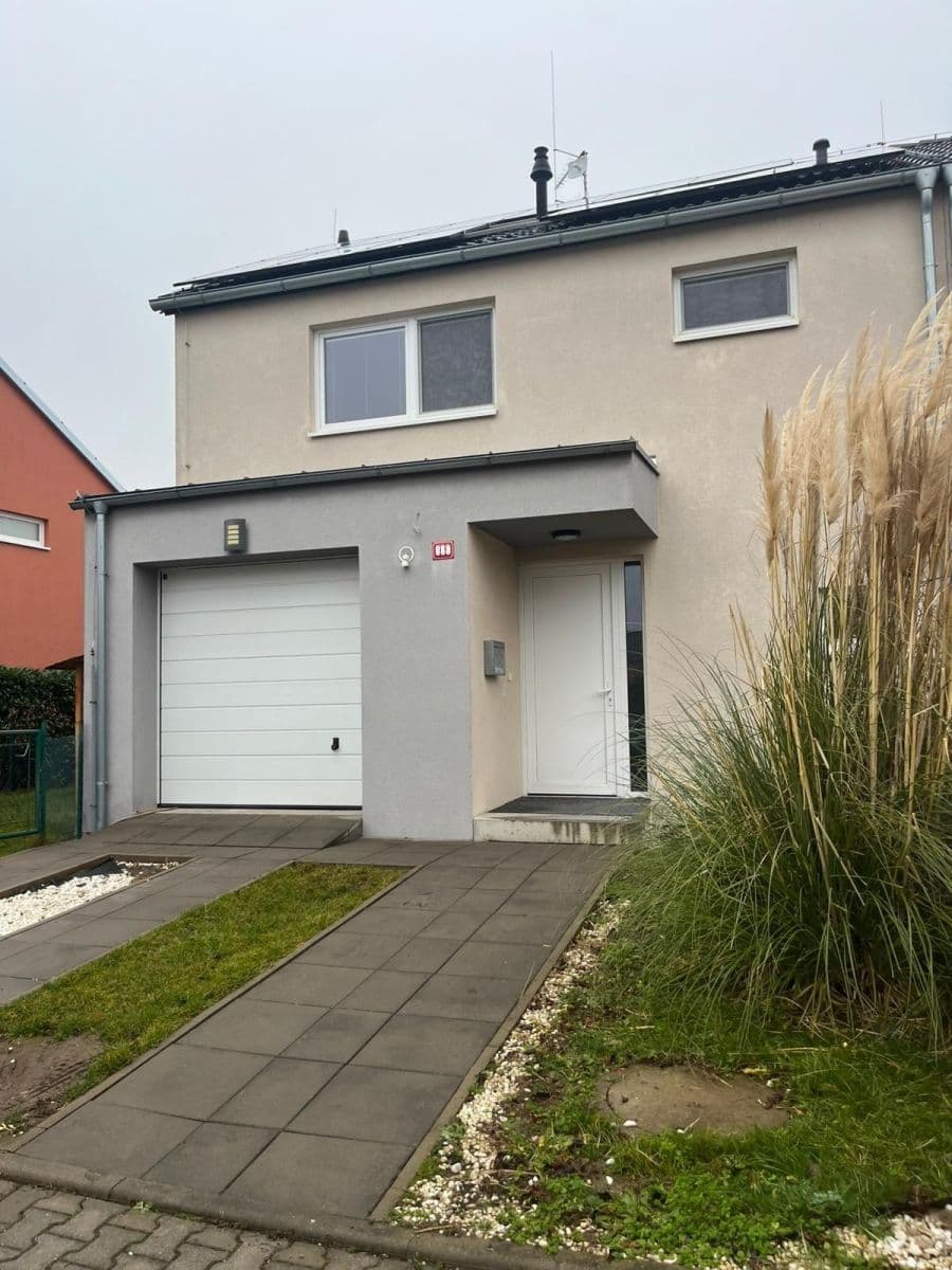 house to rent, 125 m², Na Zámku, Nehvizdy, Středočeský Region house to rent, 125 m², Na Zámku, Nehvizdy, Středočeský Region