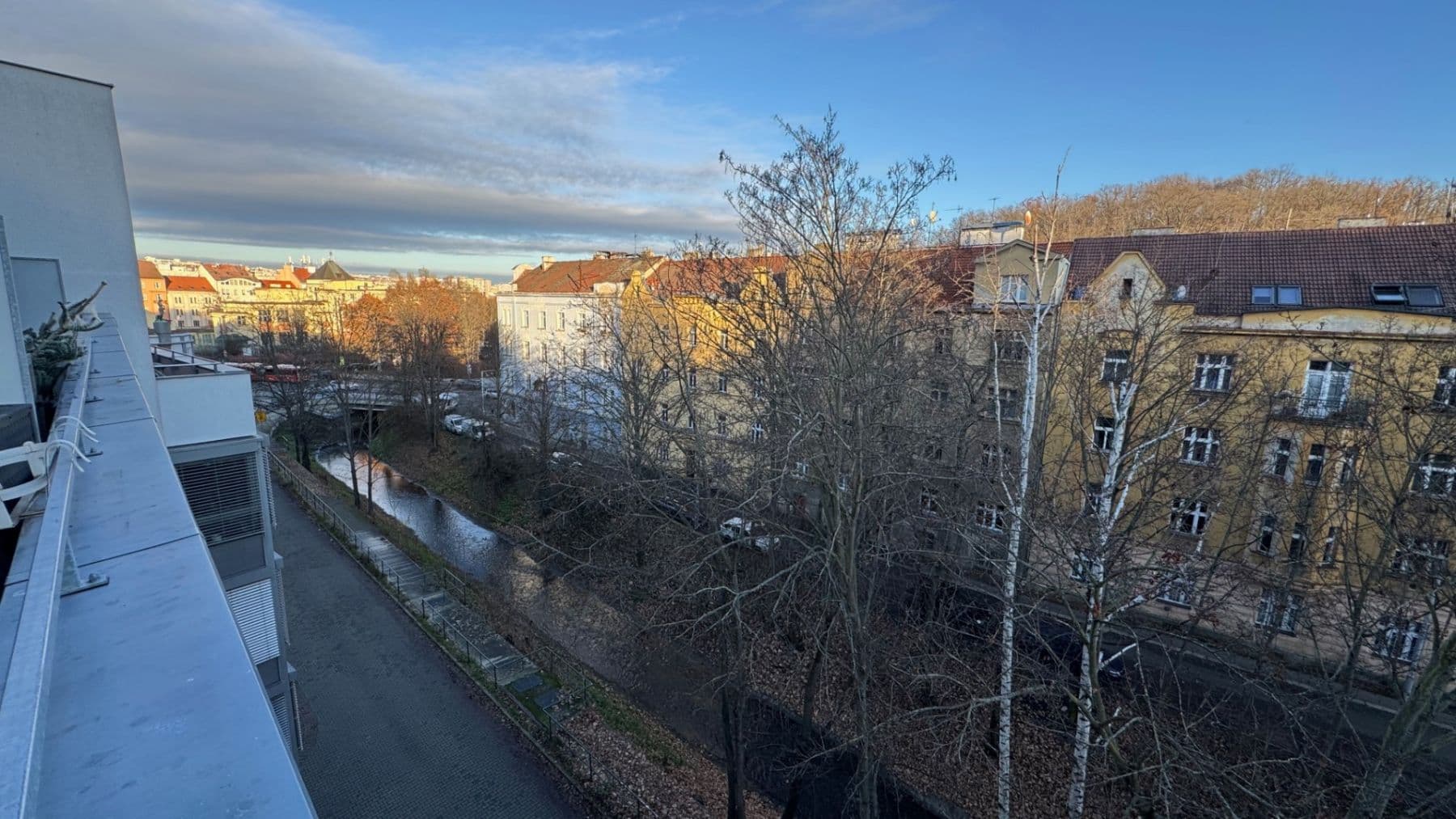 3 bedroom with open-plan kitchen flat to rent, 85 m², U Michelského mlýna, Prague, Prague 3 bedroom with open-plan kitchen flat to rent, 85 m², U Michelského mlýna, Prague, Prague