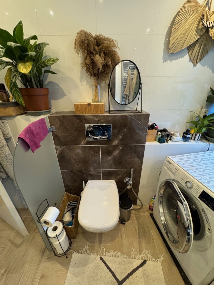 3 bedroom with open-plan kitchen flat to rent, 85 m², U Michelského mlýna, Prague, Prague 3 bedroom with open-plan kitchen flat to rent, 85 m², U Michelského mlýna, Prague, Prague