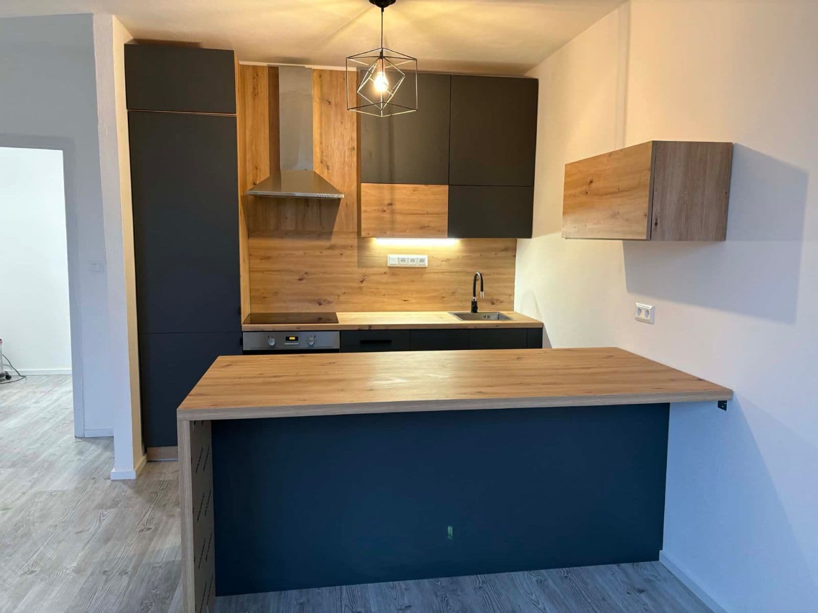 1 bedroom with open-plan kitchen flat to rent, 48 m², Obvodová, Ústí nad Labem, Ústecký Region 1 bedroom with open-plan kitchen flat to rent, 48 m², Obvodová, Ústí nad Labem, Ústecký Region