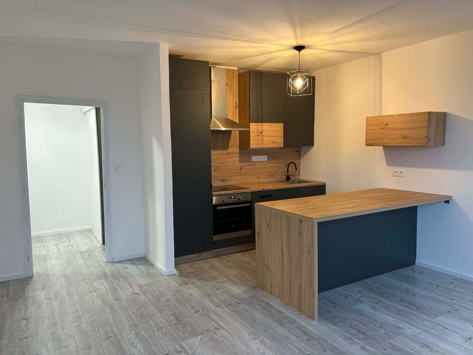 1 bedroom with open-plan kitchen flat to rent, 48 m², Obvodová, Ústí nad Labem, Ústecký Region 1 bedroom with open-plan kitchen flat to rent, 48 m², Obvodová, Ústí nad Labem, Ústecký Region