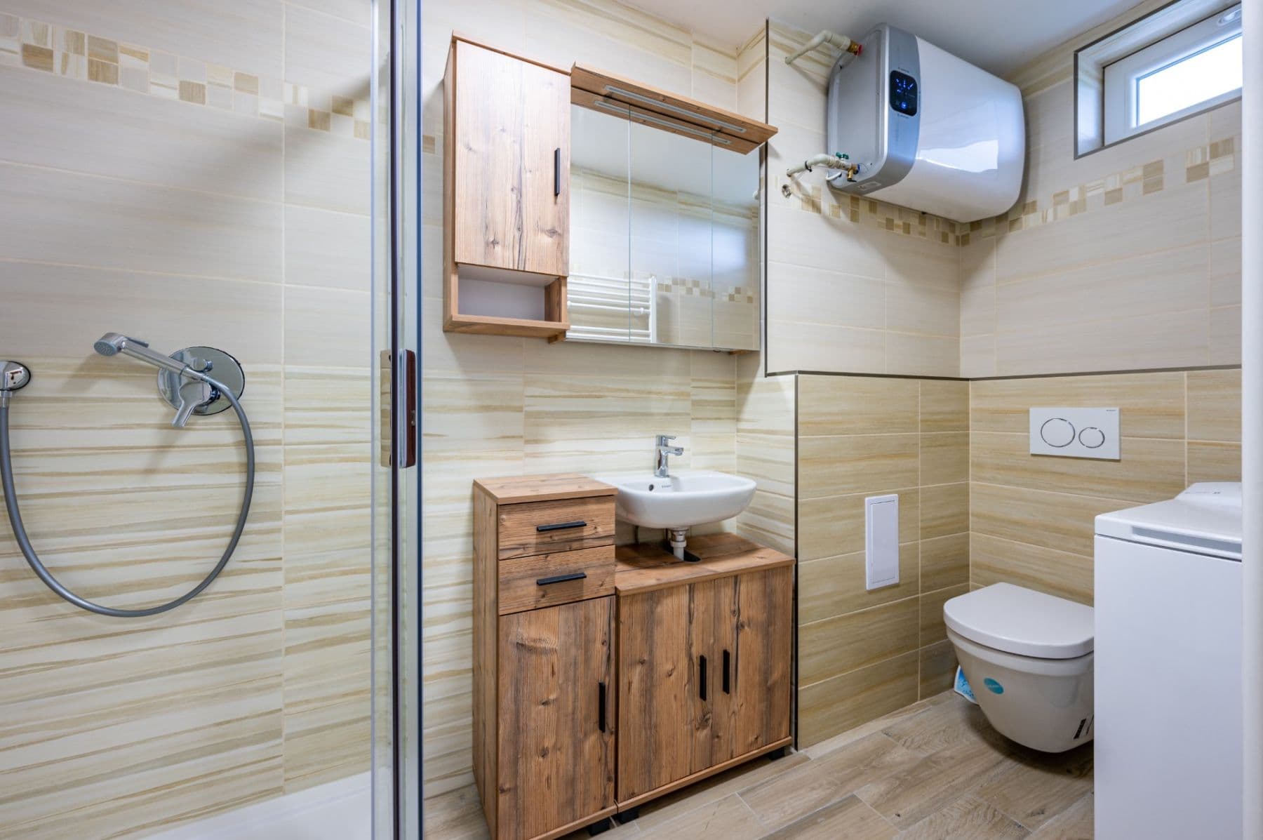 1 bedroom with open-plan kitchen flat to rent, 48 m², Revoluční, Měšice, Středočeský Region 1 bedroom with open-plan kitchen flat to rent, 48 m², Revoluční, Měšice, Středočeský Region