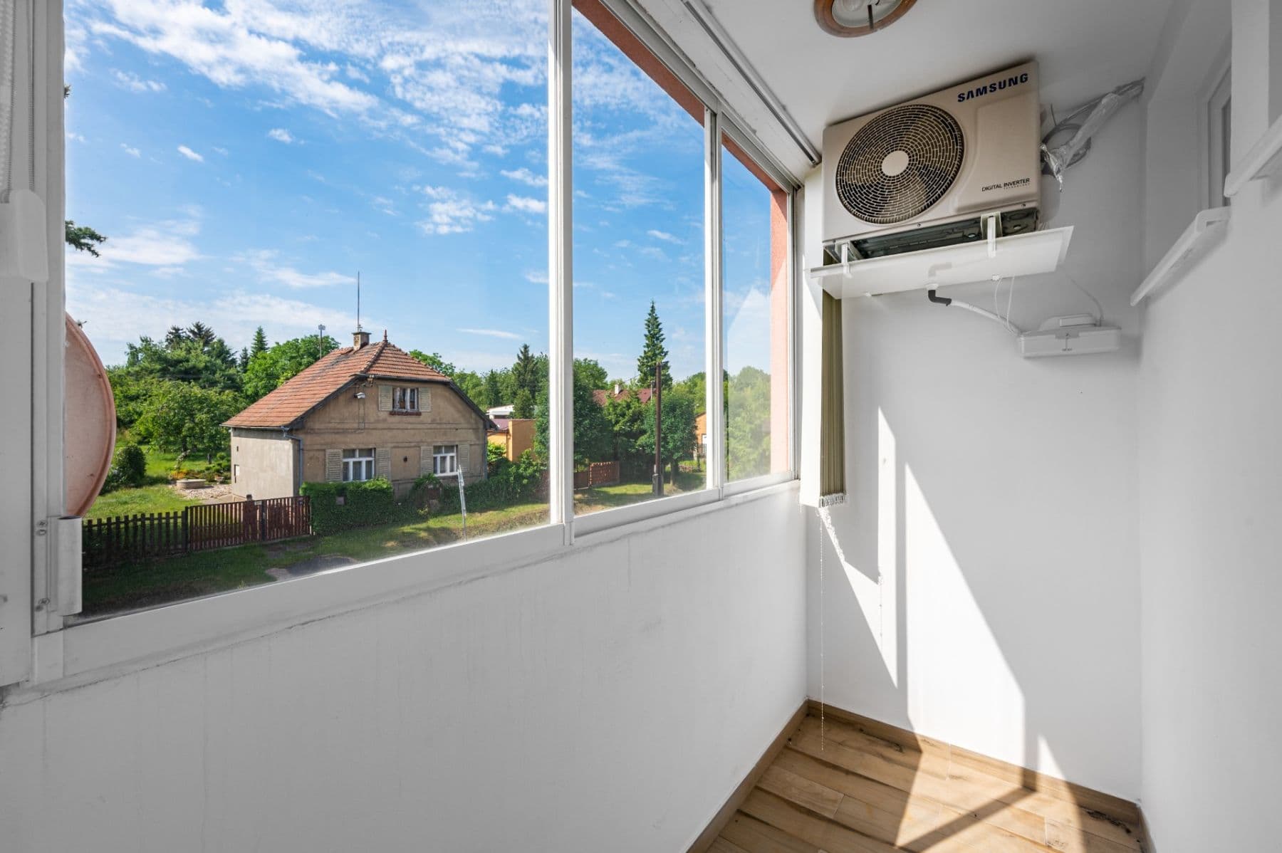 1 bedroom with open-plan kitchen flat to rent, 48 m², Revoluční, Měšice, Středočeský Region 1 bedroom with open-plan kitchen flat to rent, 48 m², Revoluční, Měšice, Středočeský Region