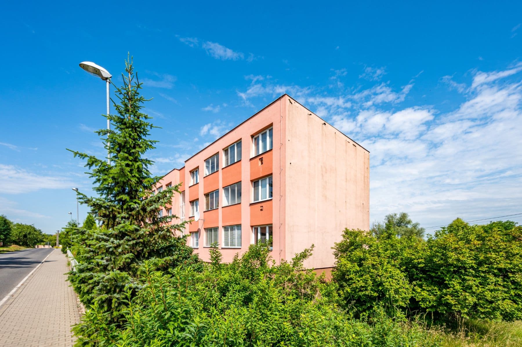 1 bedroom with open-plan kitchen flat to rent, 48 m², Revoluční, Měšice, Středočeský Region 1 bedroom with open-plan kitchen flat to rent, 48 m², Revoluční, Měšice, Středočeský Region