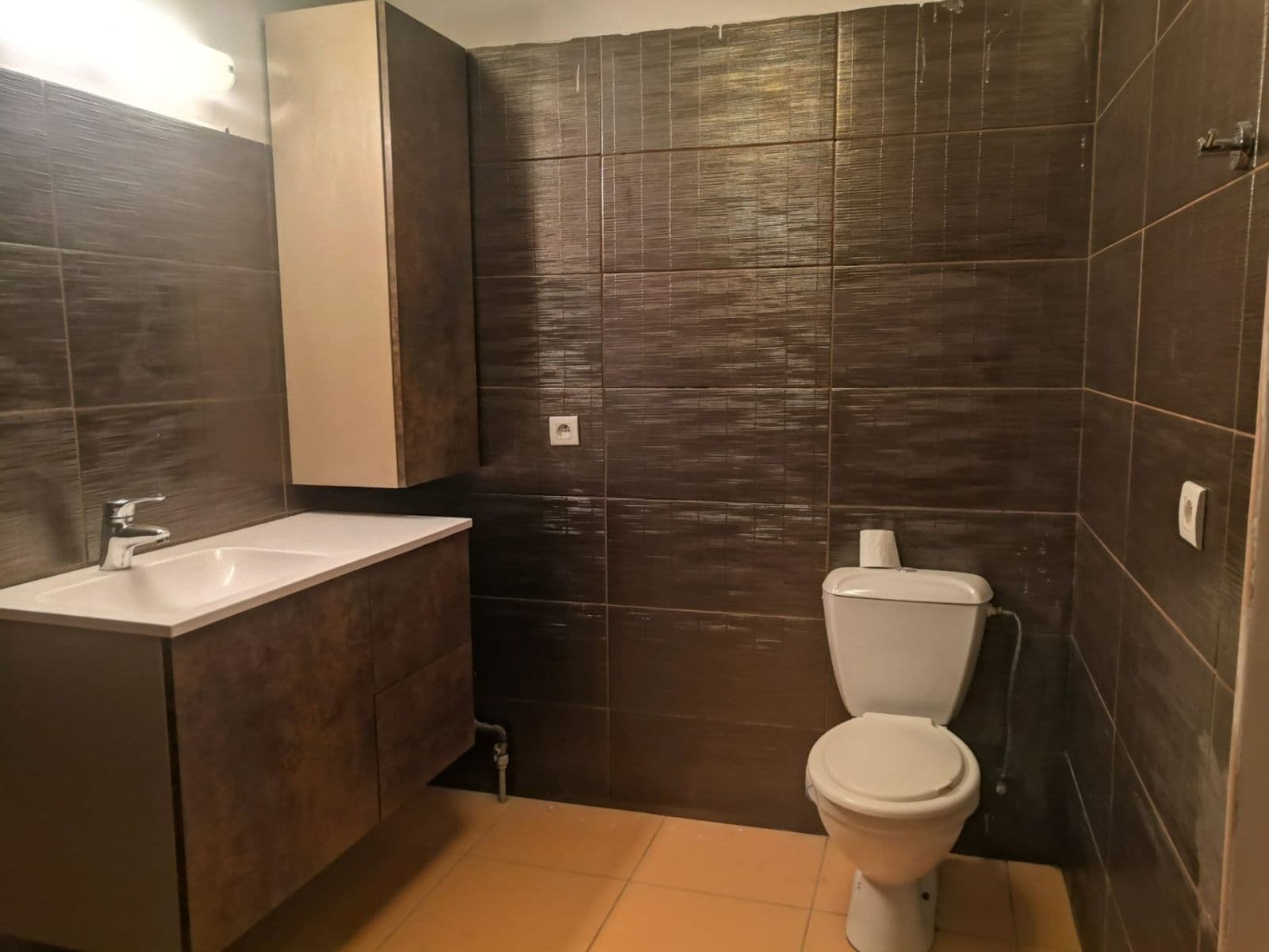 1 bedroom with open-plan kitchen flat to rent, 79 m², Kozí, Brozany nad Ohří, Ústecký Region 1 bedroom with open-plan kitchen flat to rent, 79 m², Kozí, Brozany nad Ohří, Ústecký Region