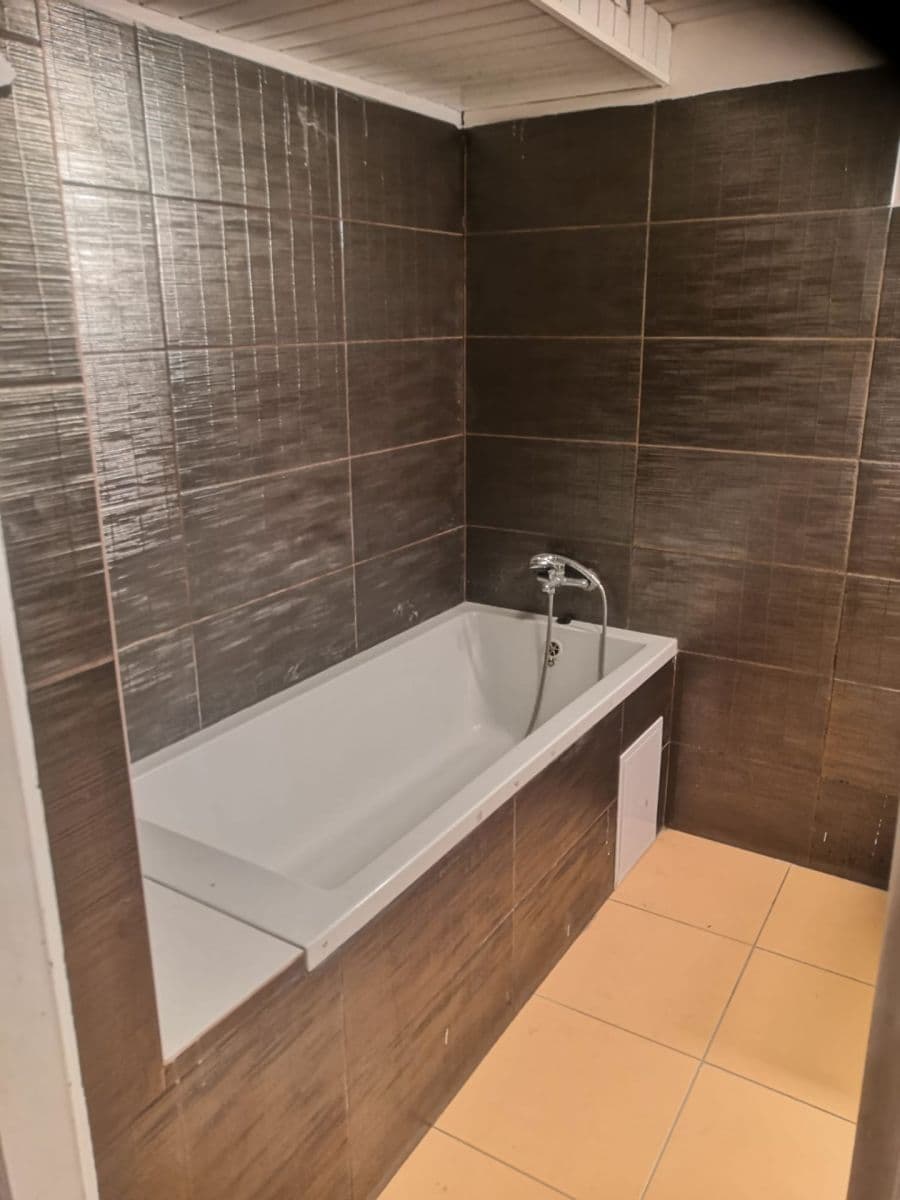 1 bedroom with open-plan kitchen flat to rent, 79 m², Kozí, Brozany nad Ohří, Ústecký Region 1 bedroom with open-plan kitchen flat to rent, 79 m², Kozí, Brozany nad Ohří, Ústecký Region