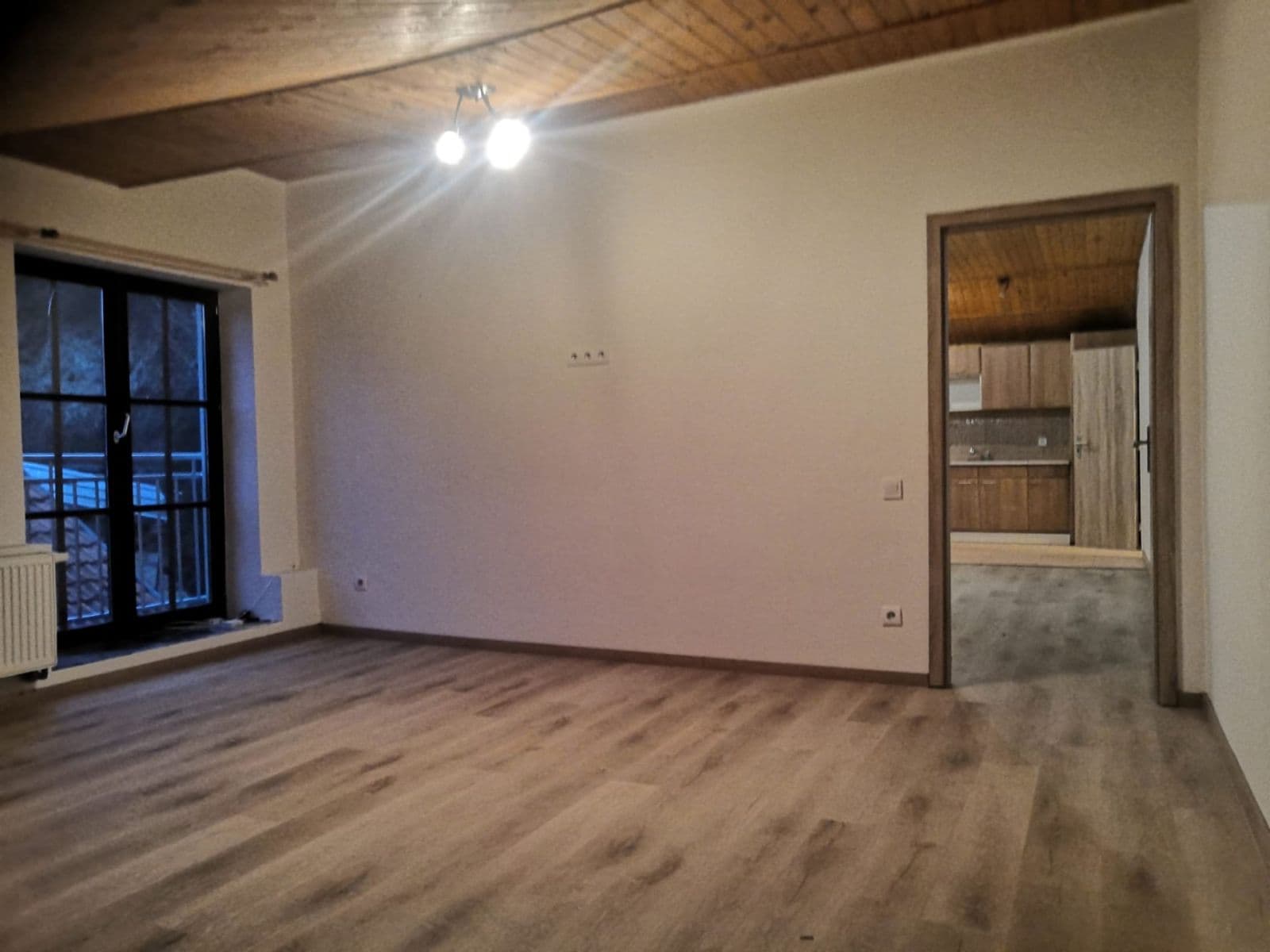 1 bedroom with open-plan kitchen flat to rent, 79 m², Kozí, Brozany nad Ohří, Ústecký Region 1 bedroom with open-plan kitchen flat to rent, 79 m², Kozí, Brozany nad Ohří, Ústecký Region