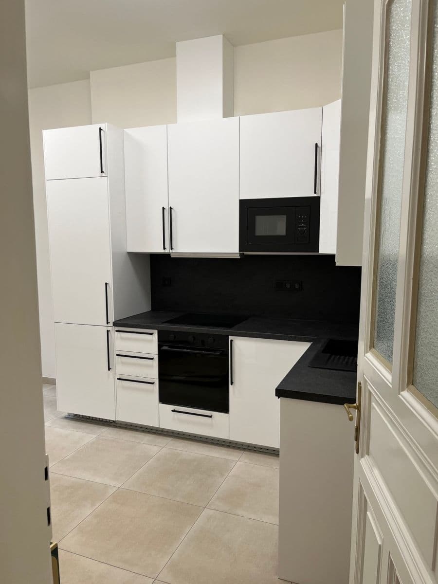 office to rent, 72 m², Korunní, Prague, Prague office to rent, 72 m², Korunní, Prague, Prague