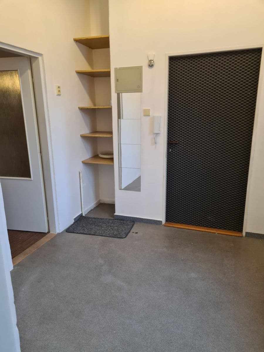 1 bedroom with open-plan kitchen flat to rent, 42 m², Křížová, Jablonec nad Nisou, Liberecký Region 1 bedroom with open-plan kitchen flat to rent, 42 m², Křížová, Jablonec nad Nisou, Liberecký Region