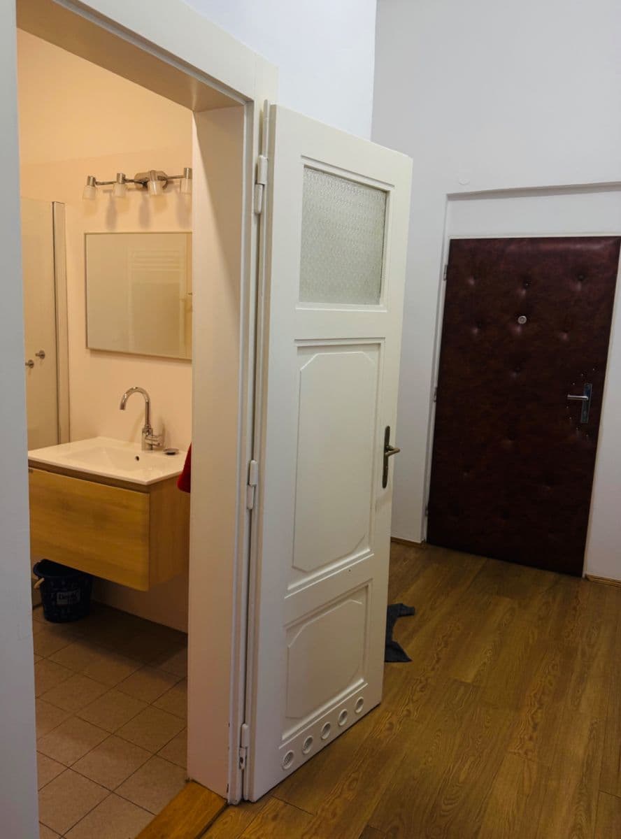 3 bedroom flat to rent, 77 m², Heřmanova, Prague, Prague 3 bedroom flat to rent, 77 m², Heřmanova, Prague, Prague